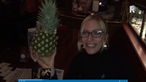 Eveline van Wanrooij wint de Tinnen Ananas